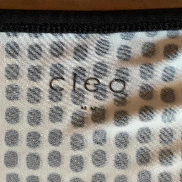 3/$30 - cleo Sleeveless Polka Dot Blouse Size M - Picture 10 of 11
